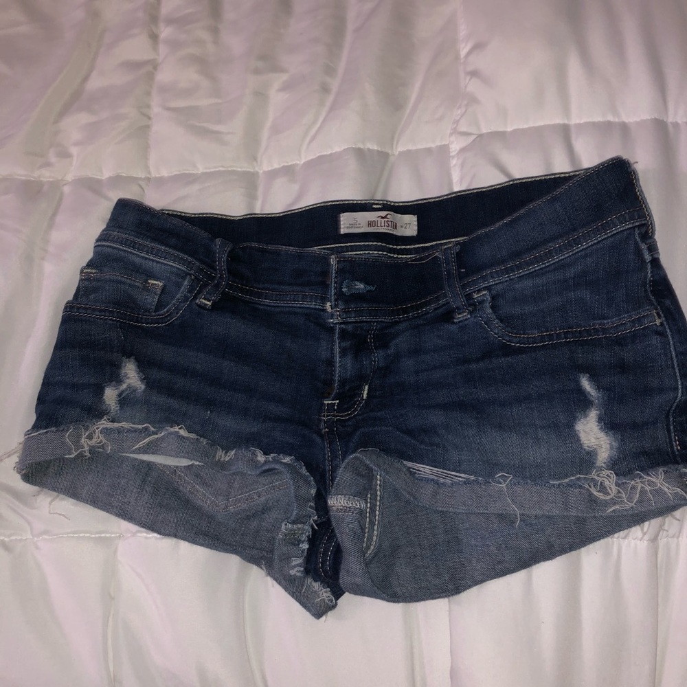 Hollister distressed shorts